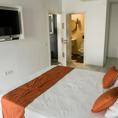 Diamond View Mamaia