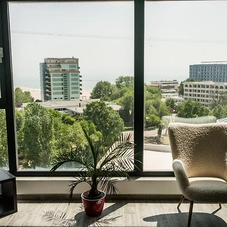 Diamond View