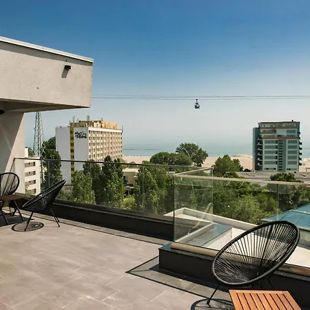 Diamond View Mamaia